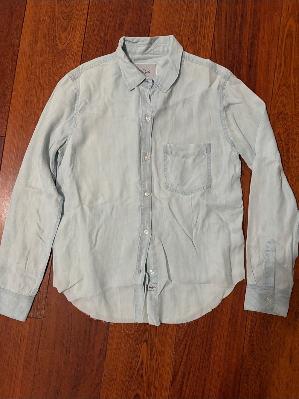 Rails women’s XS light blue soft denim light button down with raw hem